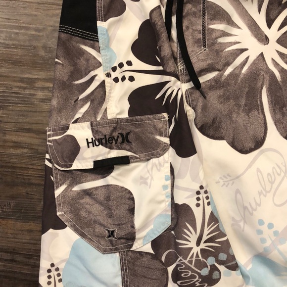 Men’s Hurley Swim Trunk - Picture 3 of 4